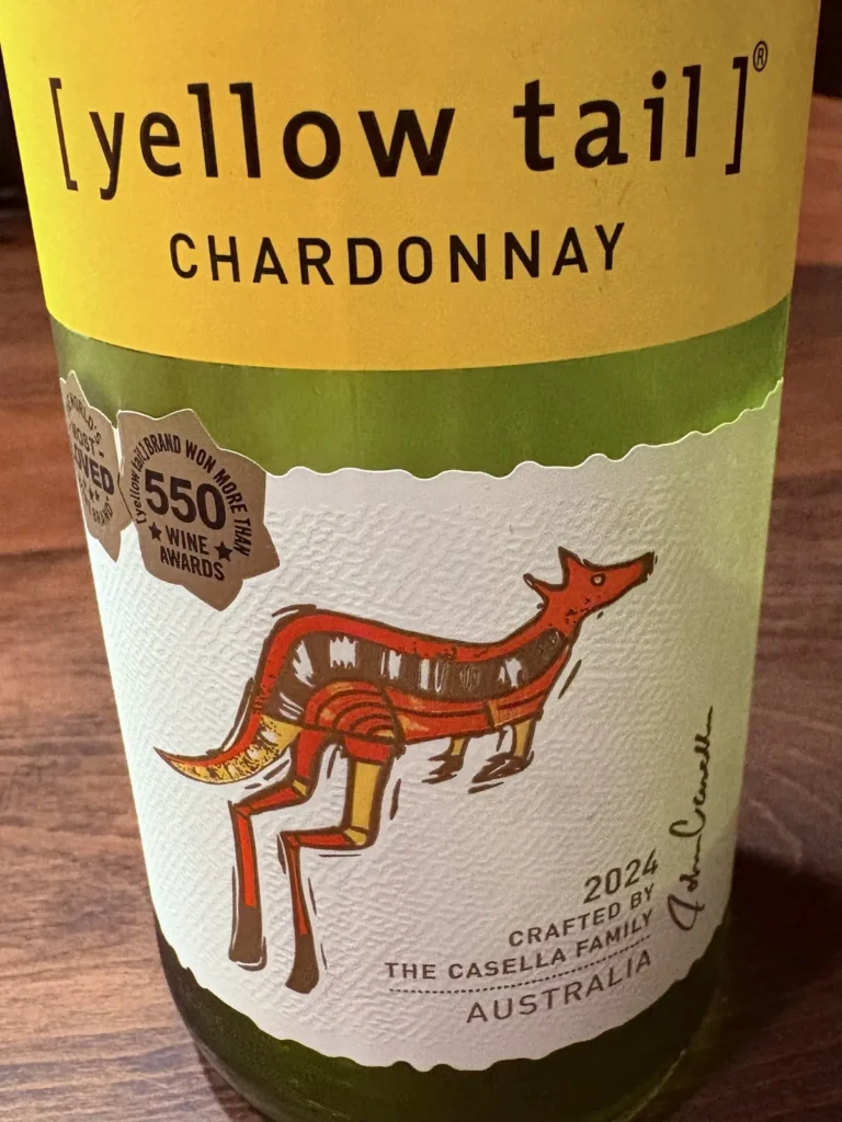 オーストラリア白ワイン「イエローテイル シャルドネ」のラベルイラストの写真