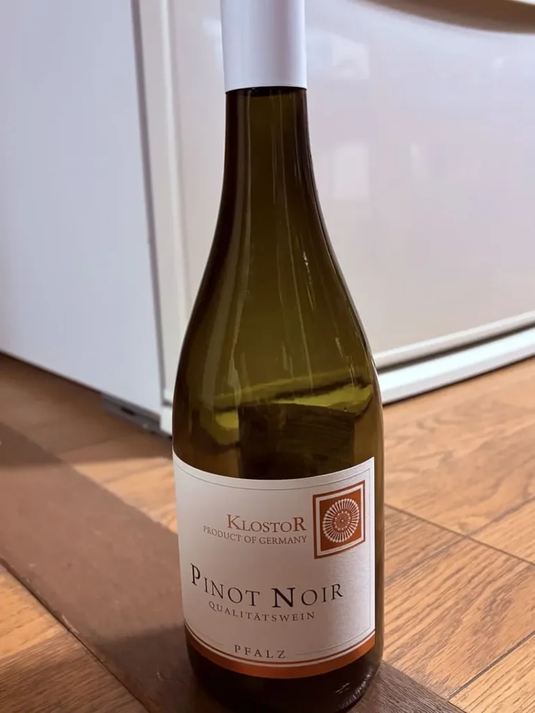 赤ワイン　クロスター醸造所 クロスター ピノ・ノワール ファルツ　ボトル正面の写真